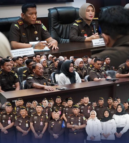 KUNJUNGAN KERJA ASISTEN PENGAWASAN KEJAKSAAN TINGGI JAWA TIMUR KEJAKSAAN NERERI KOTA MOJOKERTO