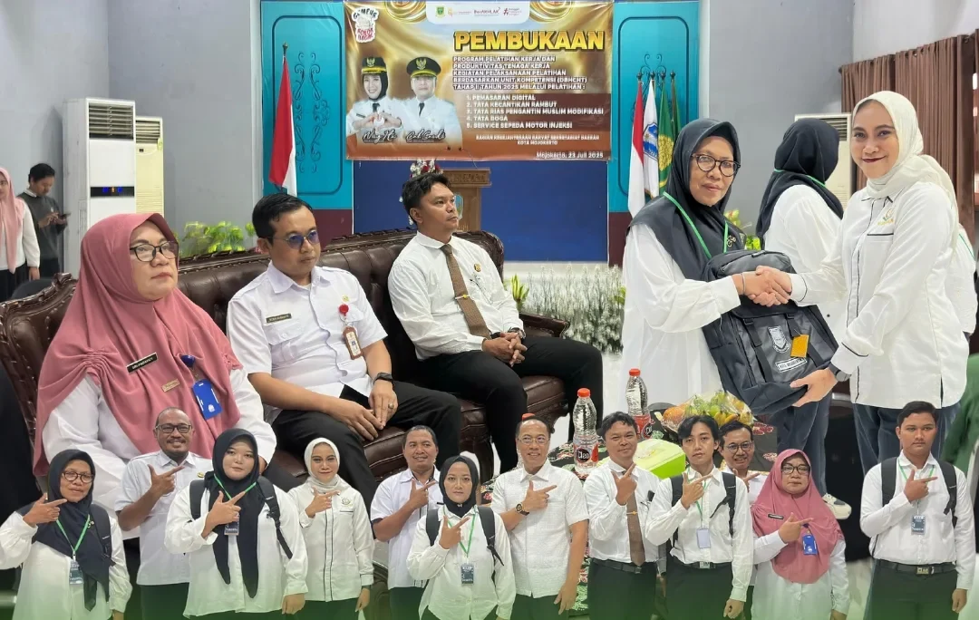 PEMBUKAAN PROGRAM PELATIHAN KERJA PRODUKTIVITAS TENAGA KERJA BERDASARKAN UNIT KOMPETENSI (DBHCHT) TAHAP II TAHUN 2025